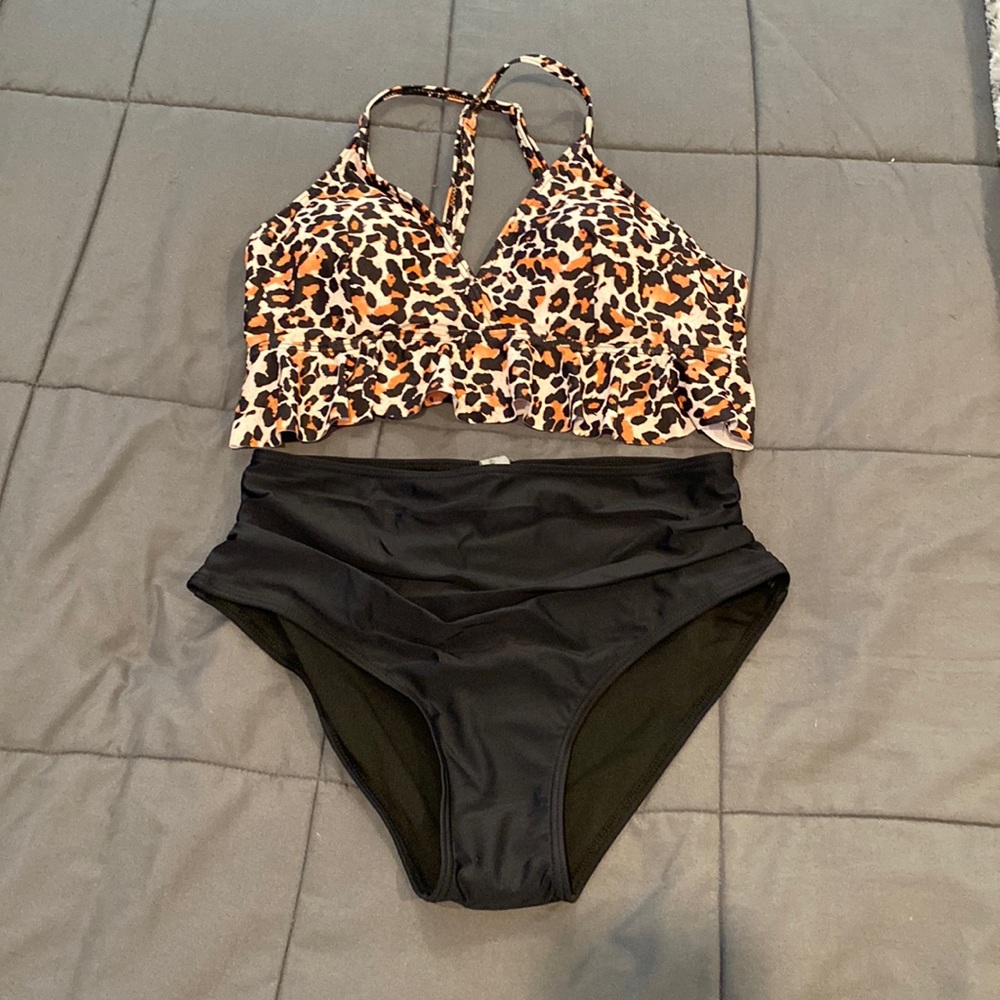 Bathing suit